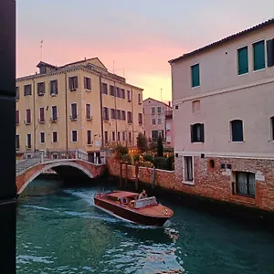 https://ca-dino-canal-view.hotelinveneto.com